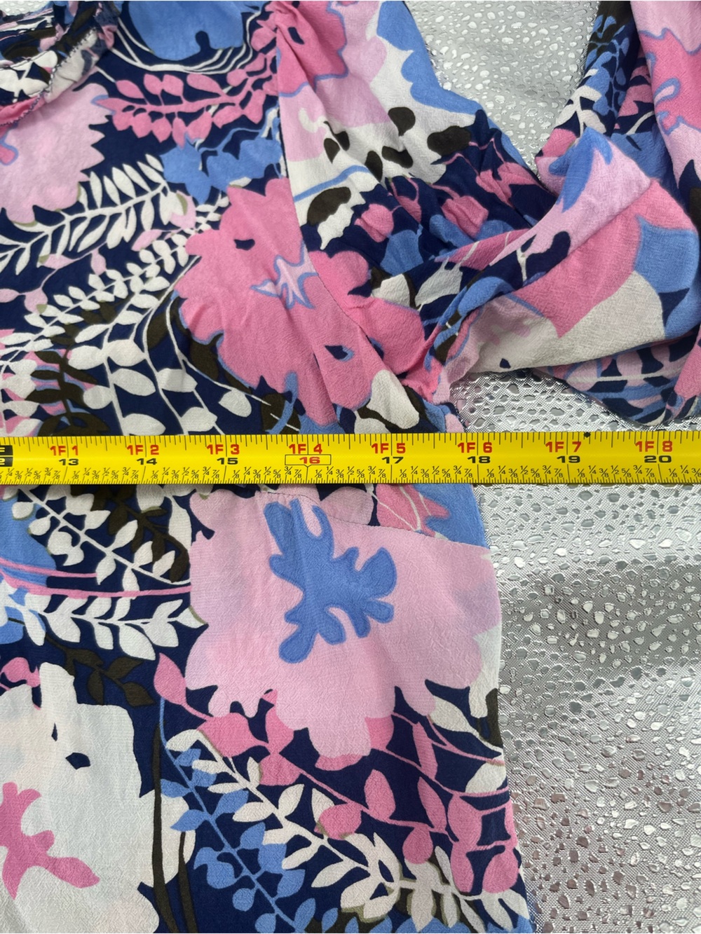 Talbots Cascading Blooms Floral Smocked Cuff Long Sleeve Blouse 100%Viscose Sz S - Picture 13 of 14